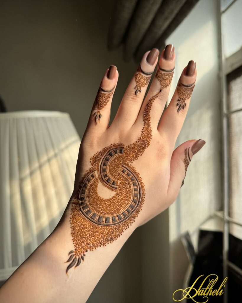 minimal mehndi